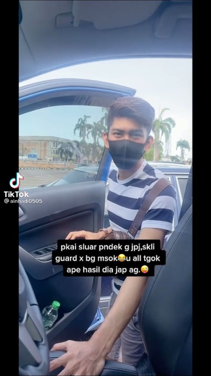 [VIDEO] Pakai Seluar Pendek ke JPJ, Isteri Terhibur Suami Tukar Kain Pelikat